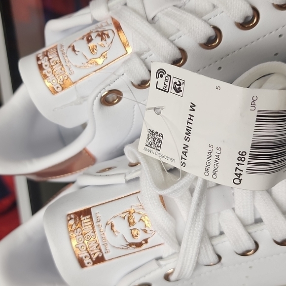 Brand new with out box primegreen Stan Smith Sneaker mens 6.5 white and gold - Picture 2 of 4